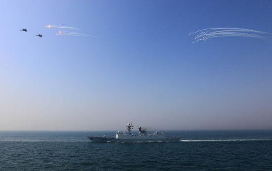 原文配圖：2012年4月，中俄“海上聯合-2012”軍事演習在黃海海域舉行。