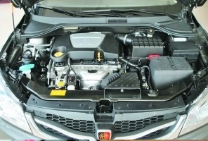 有車主投訴榮威350手動擋變速箱有異響，具體表現在怠速時中控臺有“噠噠”的輕微異響，汽車啟動后明顯能聽到“噠噠”聲