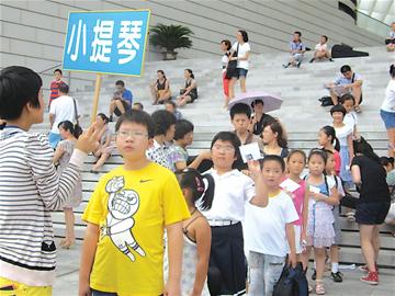 四千孩子考藝術證 琴童歲數年年低