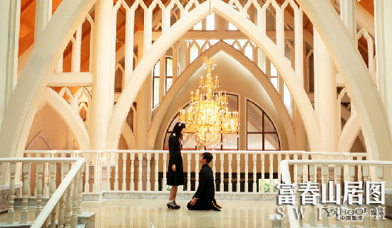 佟大為變雷人白發魔男 與林志玲纏綿擁抱吻長腿
