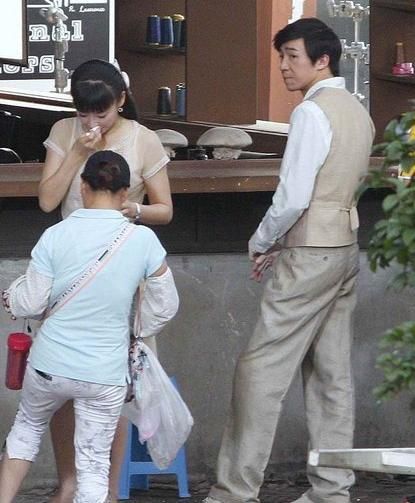 俞灝明復出