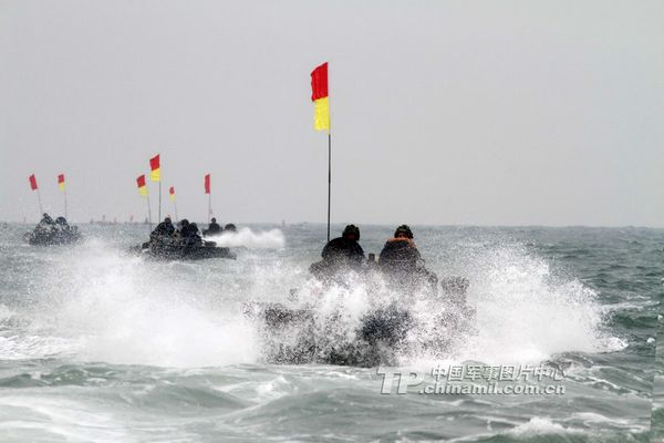 國防部公開暗示解放軍在必要時(shí)可選擇動(dòng)武(圖)