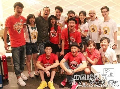 《好聲音》丁丁傳被楊坤“潛規則” 兩人早就相識多年一同酒吧合唱
