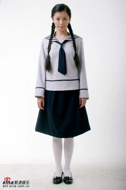 女星穿校服 風騷型就是不清純