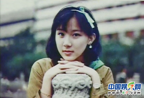 女星保養過度臉部僵硬似假人
