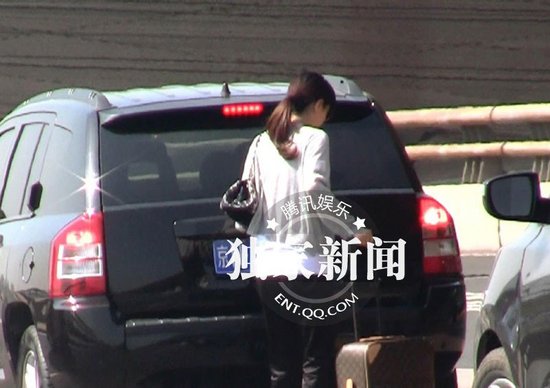 　隨著章子怡與撒貝寧戀情的曝光，小撒搭上了國際巨星，經緯則也找到了自己的真愛。