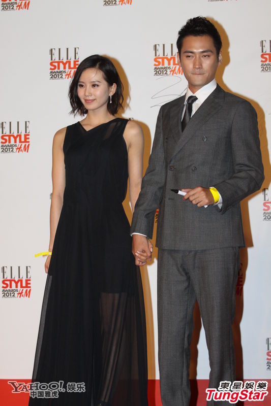 眾女星時尚盛典斗艷 孫儷楊冪白裙保守關悅秀豪乳