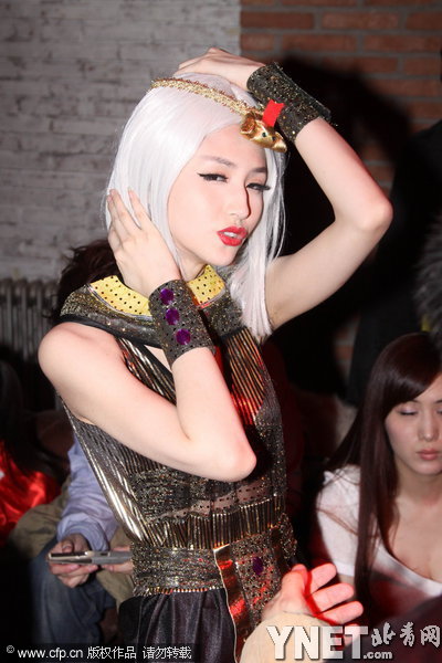 萬圣節派對群魔亂舞 劉雨欣秀豪乳藍燕搔首弄姿