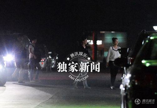 葉璇不拘小節 與男性友人飯店用餐親密異常