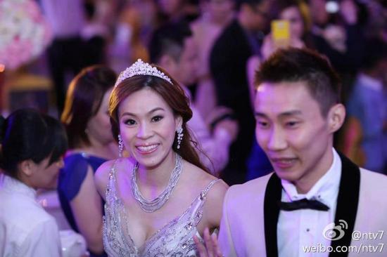 馬來羽毛名將李宗偉大婚 李永波鮑春來陶菲克到場祝賀