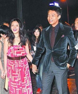 大S汪小菲情侶裝“飛躍”長城 曝婚后恩愛細節(組圖)