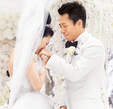大S汪小菲情侶裝“飛躍”長城 曝婚后恩愛細節(組圖)