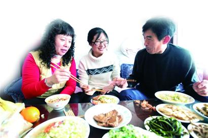 記者調查發現時間和金錢絆住回家的腳步 多數單位的探親假有名無實
