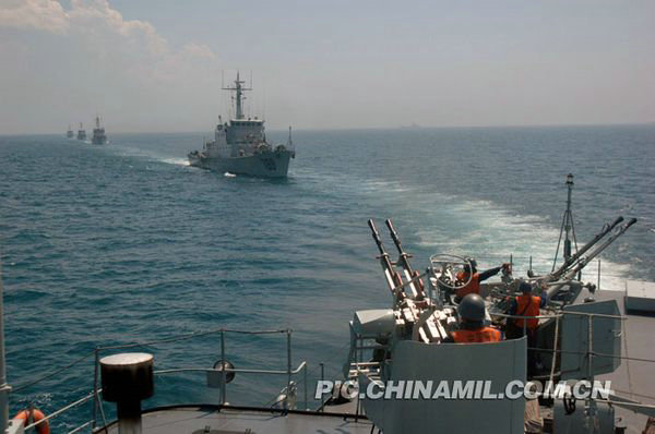 資料圖：中國海軍某獵潛艇大隊機動反潛演練。