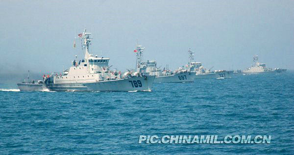 資料圖：中國海軍某獵潛艇大隊機動反潛演練。