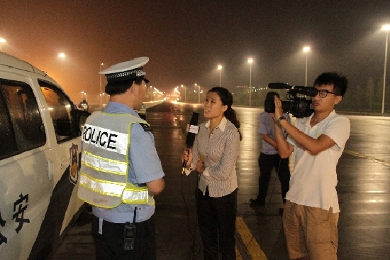   2012年，民生在線共推出民生追訪報道160多篇，幫助百姓解決難題