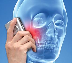 16歲青島女孩查出腮腺腫瘤 手機輻射誘發
