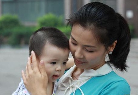 劉濤王艷胡靜趙薇 內(nèi)地四大豪門闊太誰(shuí)最美