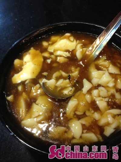 '味為先'豆腐腦舀出蒼蠅 消費者疑衛生不達標