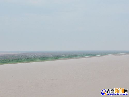 黃河奔流現黃龍入海奇觀