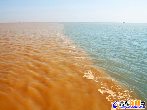 黃河奔流現黃龍入海奇觀
