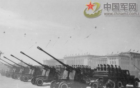 1959年國(guó)慶 逢十大閱兵盛況空前 1959年國(guó)慶 逢十大閱兵盛況空前