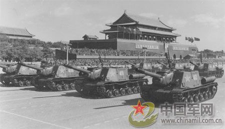 1958年國慶閱兵 民兵方隊規(guī)模空前(組圖)